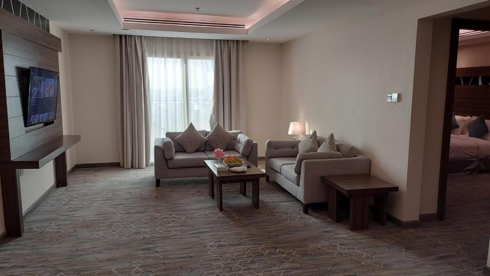 Continent Sumou Hotel Khobar Buitenkant foto