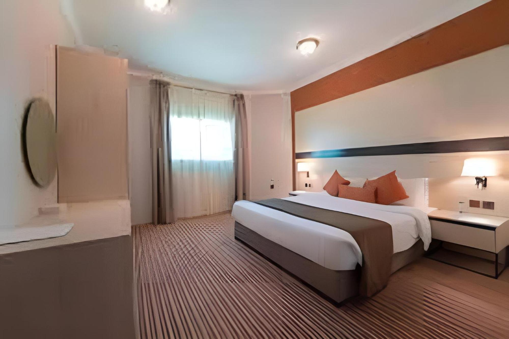 Continent Sumou Hotel Khobar Buitenkant foto