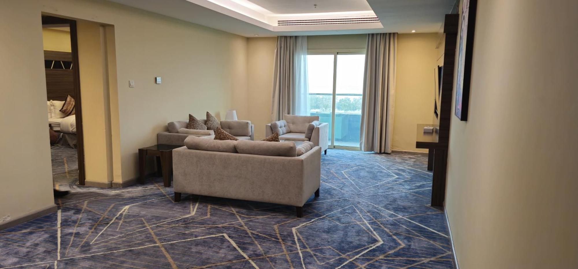 Continent Sumou Hotel Khobar Buitenkant foto