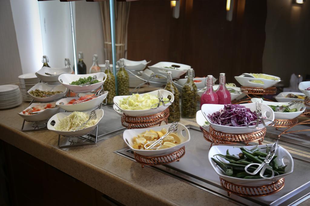 Continent Sumou Hotel Khobar Buitenkant foto