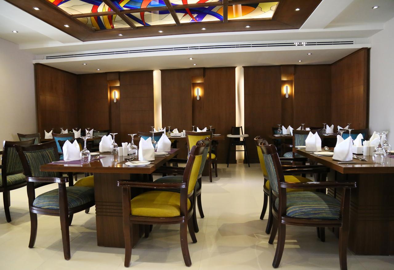 Continent Sumou Hotel Khobar Buitenkant foto